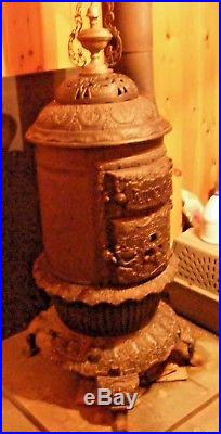 1904 P. D. Beckwith Antique Round Oak B18 Wood Burning Cast Iron Parlor Stove