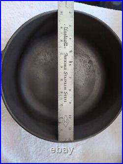 AB & I American Cookware Cast Iron Dutch Oven With Lid