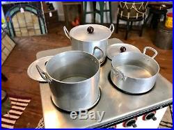 ANTIQUE 1950's WAGNER TIN TOY ELECTRIC STOVE 3 POTS WITH LIDS