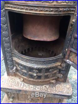 ANTIQUE Darby 22 CAST IRON Parlor Stove Ornate Coal Wood 1800s 1900s Early Rare