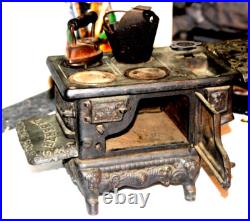 ANTIQUE LIBERTY SALESMAN SAMPLE CAST IRON MINIATURE/TOY STOVE WithACCESSORIES