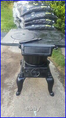 ANTIQUE RARE BROWNS STOVE COMPANY Cast Iron Wood or Coal Burning Stove LAUNDRY