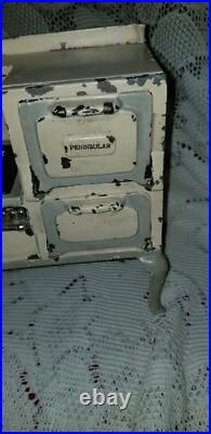ARCADE PENINSULAR antique doll dollhouse miniature cast iron stove w accessories