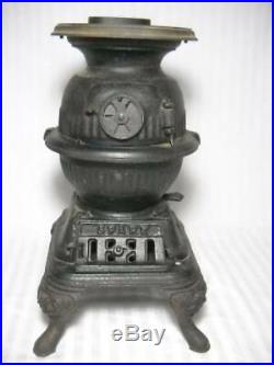 Antique 14 Spark Cast Iron Pot Belly Stove Salesman Sample and Mini 4 Anvil