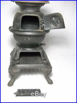Antique 14 Spark Cast Iron Pot Belly Stove Salesman Sample and Mini 4 Anvil