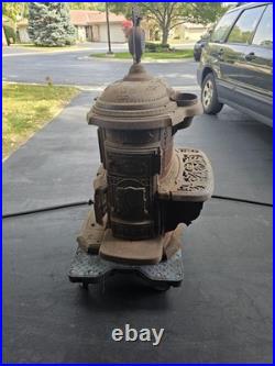 Antique 1889 Cast Iron Parlor Stove Brand Stove Co. Milwaukee Grace Model