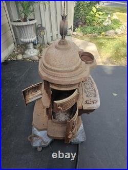 Antique 1889 Cast Iron Parlor Stove Brand Stove Co. Milwaukee Grace Model