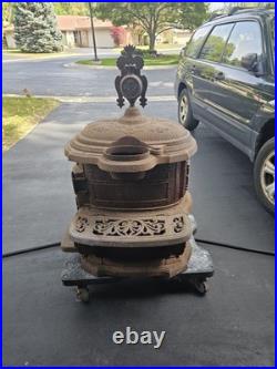 Antique 1889 Cast Iron Parlor Stove Brand Stove Co. Milwaukee Grace Model