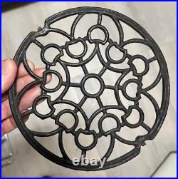 Antique 1901 Cast Iron Floor Stove Pipe Grate 15.7 2-Pc Center Pc Doesn't Lock