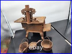 Antique American Complete Cast Iron Ornate Salesman Sample Toy Stove