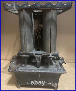 Antique Brightest & Best Cast Iron Heater /Stove (Sad) Used