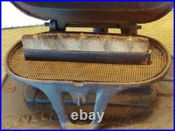 Antique CLEVELAND FOUNDRY CO No 1 Sad Iron Heater Kerosene Cast Iron Stove Lamp