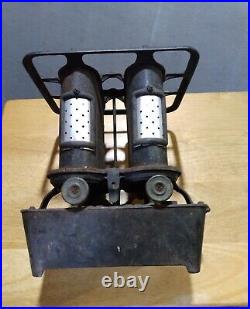 Antique CLEVELAND NO 2 Cast Iron Double Burner Kerosene Sad Iron Heater
