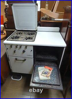 Antique Ca 1931 Glenwood Range Cast Iron Porcelain Gas Kitchen Stove Oven