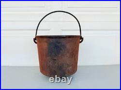 Antique Cast Iron 3 Leg Bean Pot Kettle, Cowboy Campfire, Calderon Gate Mark