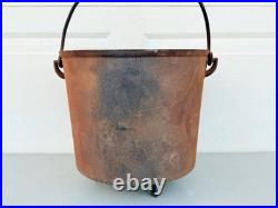 Antique Cast Iron 3 Leg Bean Pot Kettle, Cowboy Campfire, Calderon Gate Mark