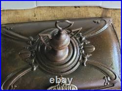 Antique Cast Iron Decorative Parlor Stove Top With Finial