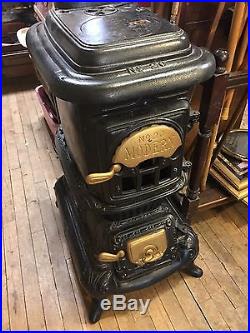 Antique Cast Iron Down Draft, Wood stove Modern No # 20 Nice Condition Display