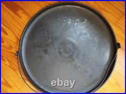 Antique Cast Iron Gate Mark Round Griddle With Bail Handle 16