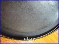 Antique Cast Iron Gate Mark Round Griddle With Bail Handle 16