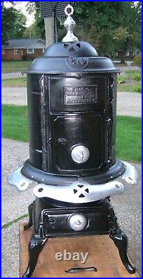 Antique Cast Iron Wood/Coal Pot Belly Stove Manufactured by W. J. Lammers-Ohio