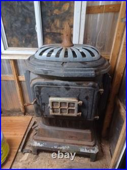 Antique Cast Iron Woodstove, Black, outdoor, Free Standing, coal burner