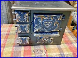 Antique Childs Salesman Sample Cook Stove Unique HTF Style Bucks Junior 4 Mark