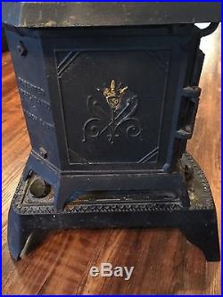 Antique Dietz No 2 Cast Iron Fireplace Parlor Kerosene Heater Stove