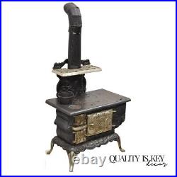Antique Dollys Favorite Cast Iron Childs Salesman Sample Stove by Favorite Stove