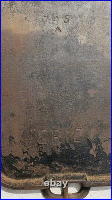 Antique ERIE NO 8 CAST IRON GRIDDLE