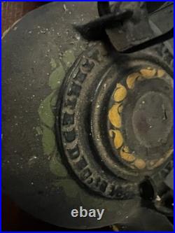 Antique Gate Marked Cast Iron Tea Kettle The Favorite Stove & Range Co Piqua O