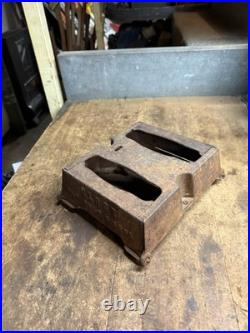 Antique Globe PAT July 5 1881 Cast Iron Stove Heater Sad Iron Double Twin USA