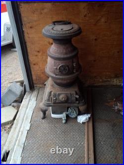Antique Hanks Stove & Range Co. REX No. 18 Cast Iron Parlor Stove