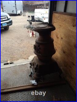 Antique Hanks Stove & Range Co. REX No. 18 Cast Iron Parlor Stove