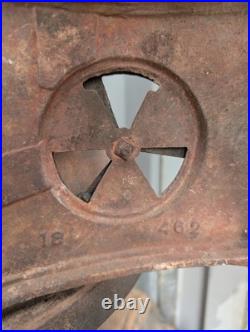 Antique Hanks Stove & Range Co. REX No. 18 Cast Iron Parlor Stove