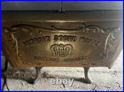 Antique Jewel Wood Cook Stove-Willow Model With Water Reservoir & Kicker Door