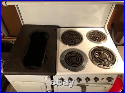 Antique Landers Fray & Clark, Universal Wood & Electric Stove