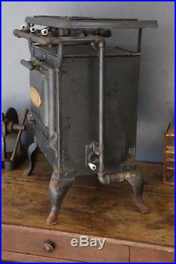 Antique Laurel Stove Furnace The Art Stove Co. Cast Iron Feet 3 Burner Range Old