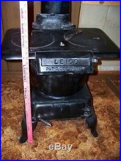 Antique Leighton Supply Co. LEICO #90 Cast Iron Wood Stove with Burner Plates