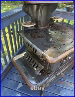 Antique Modern Glenwood E Cast Iron Cook Stove, No. 508 E (1905), With Tools
