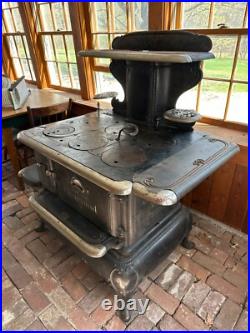 Antique Modern Glenwood E Cast Iron Cook Stove, No. 508 E (1905), With Tools