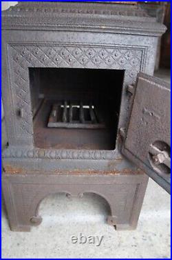 Antique Norwegian Kalani Vasgyar Cast Iron Stacking Castle Stove Heater 71