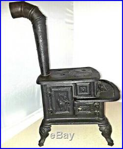 Antique PET 1800s Cast Iron Salesman Sample Child's Toy Stove All Original