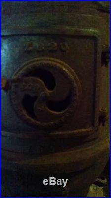 Antique Railroad Depot Cast Iron Wood Stove with Cook Top
