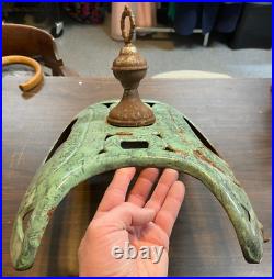 Antique Round Parlor Marbled Green Cast Iron Stove Top with Finial Primitive