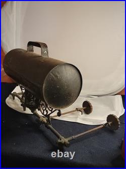 Antique SCHNEIDER TRENKAMP Co. Parlor Stove Heater Oil Resiour And Dispenser