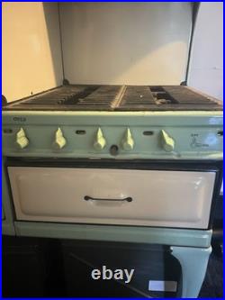 Antique Stove Set Up for Natural Gas. Great Shape. All Original