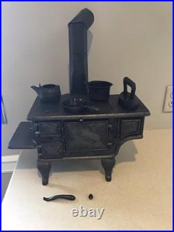 Antique Toy Stove/Sample Baby With Pots Ideal Manufacturing Co. Cast Iron Range Antique Toy Stove/Sample Baby With Pots Ideal Manufacturing Co. Cast Iron Range