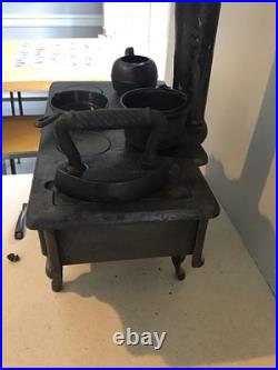 Antique Toy Stove/Sample Baby With Pots Ideal Manufacturing Co. Cast Iron Range Antique Toy Stove/Sample Baby With Pots Ideal Manufacturing Co. Cast Iron Range