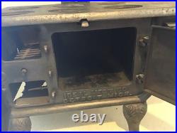 Antique Toy Stove/Sample Baby With Pots Ideal Manufacturing Co. Cast Iron Range Antique Toy Stove/Sample Baby With Pots Ideal Manufacturing Co. Cast Iron Range